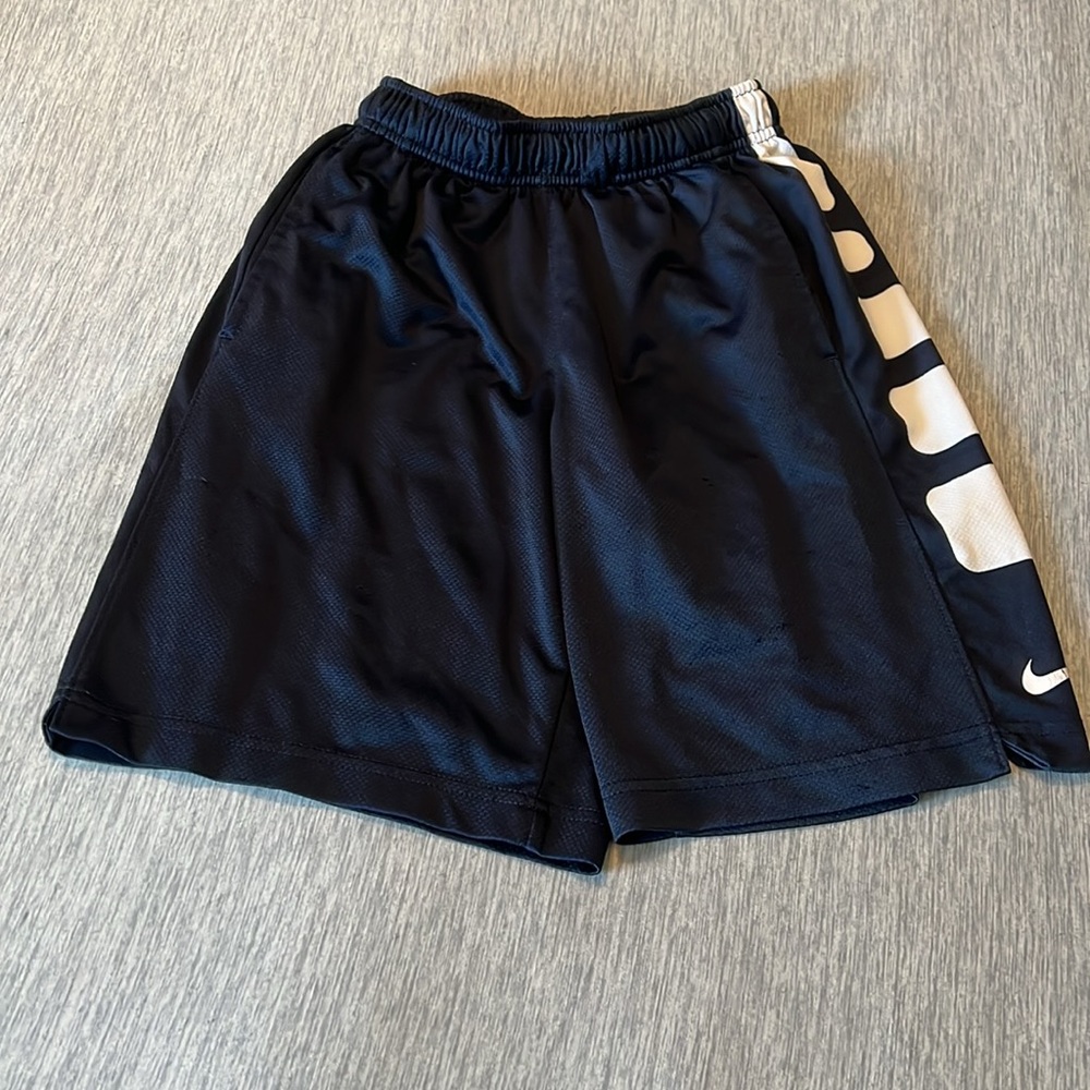 Kids Athletic shorts bundle (4) - Picture 4 of 9